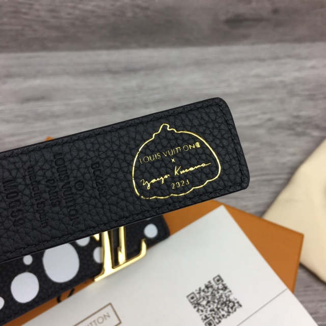 루이비통 LOUIS VUITTON  남여공용 벨트 LV0688