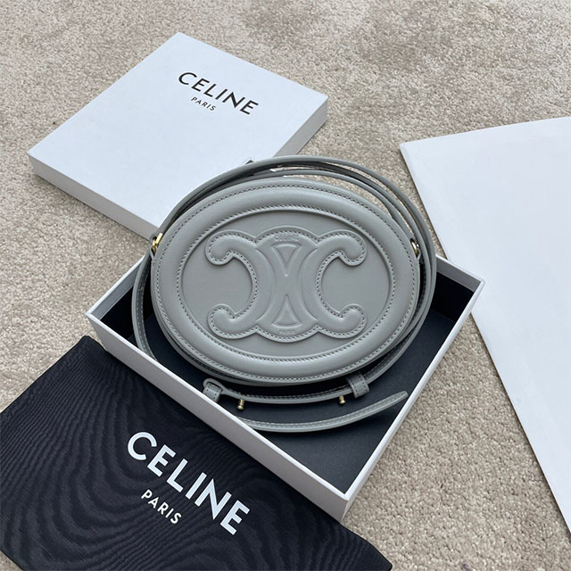 셀린느 CELINE 퀴르 트리옹프 오벌백 10I703  CL0632