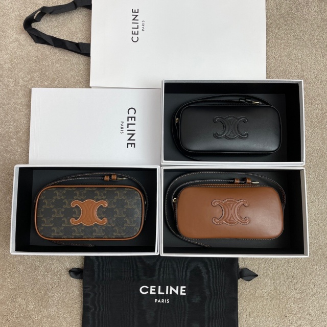 셀린느 CELINE 퀴르 트리옹프 미니 카메라백 10J582 CL0610