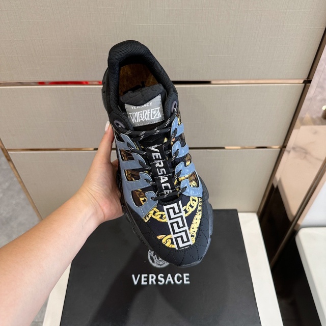 베르사체 Versace 남성 스니커즈 VS0262