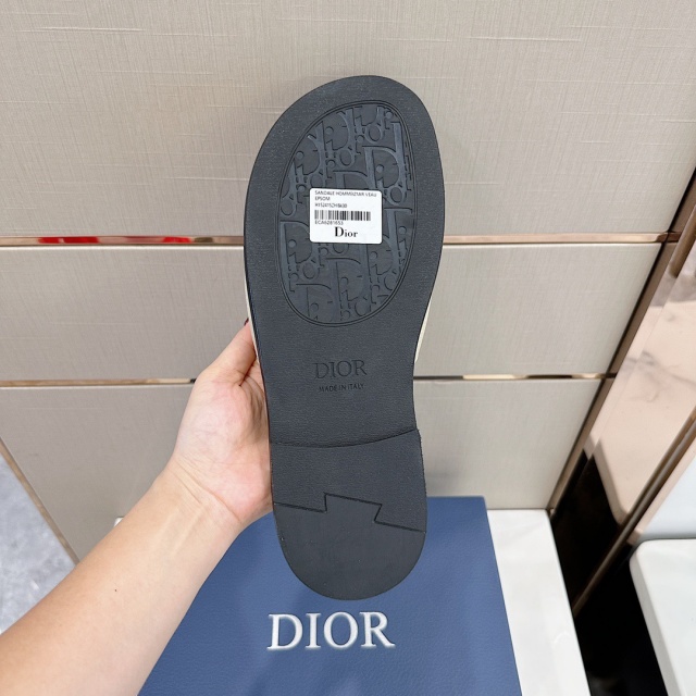 디올 DIOR 남성 알리아스 슬리퍼 D1720