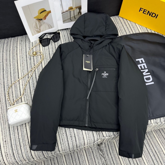 펜디 FENDI 여성 패딩 F700