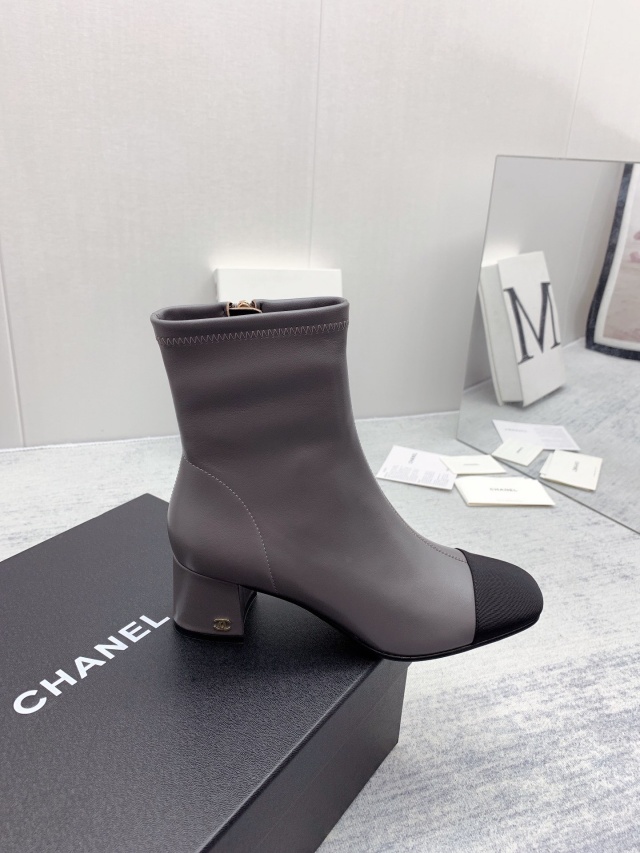 샤넬 CHANEL 여성 앵클 부츠 C01256