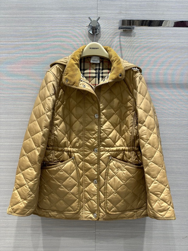 버버리 BURBERRY 여성 경량  패딩 BBR3637