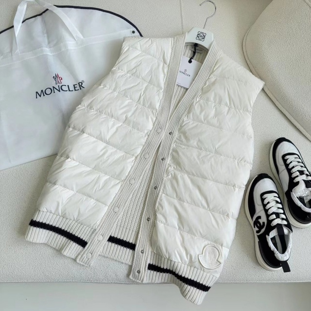 몽클레어 Moncler 여성 패딩조끼 M02765