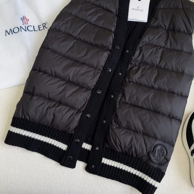 몽클레어 Moncler 여성 패딩조끼 M02765