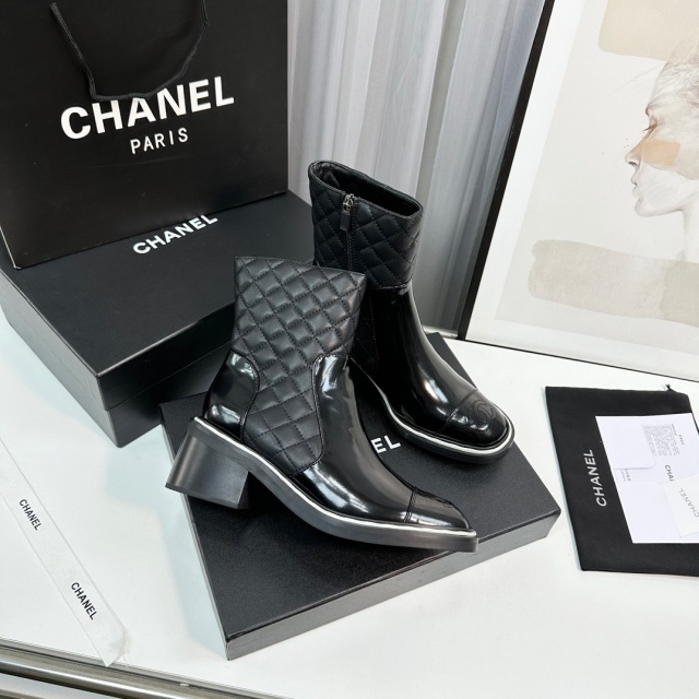 샤넬 CHANEL 여성 앵클 부츠 C01269