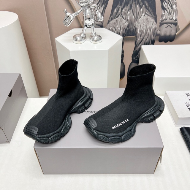 발렌시아가 Balenciaga 남여공용 러너 슈즈 BG0822