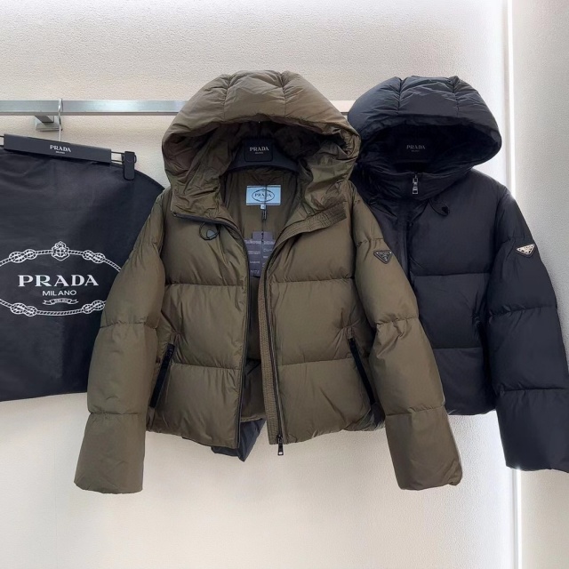 프라다 PRADA  여성 패딩 PD948