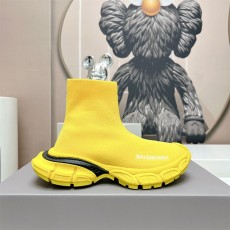 발렌시아가 Balenciaga 남여공용 러너 슈즈 BG0824