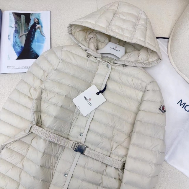 몽클레어 Moncler 여성 패딩  M02768