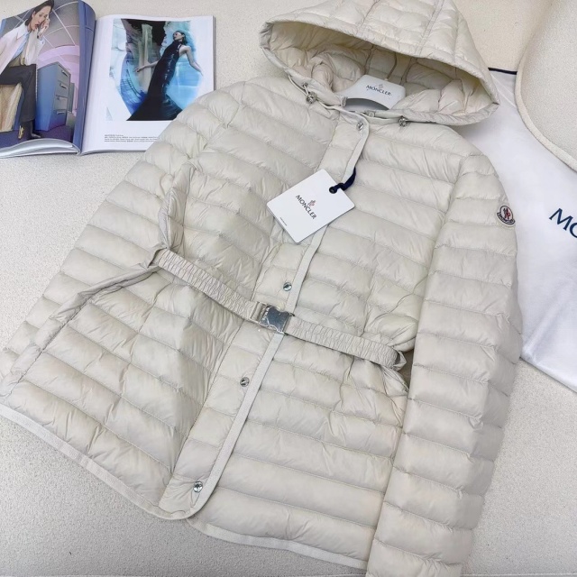 몽클레어 Moncler 여성 패딩  M02768