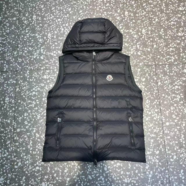 몽클레어 Moncler 남성 패딩조끼 M02774