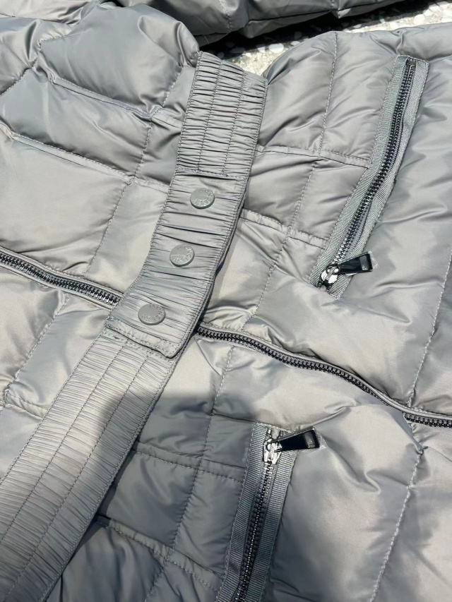 몽클레어 Moncler 여성 패딩 M02789