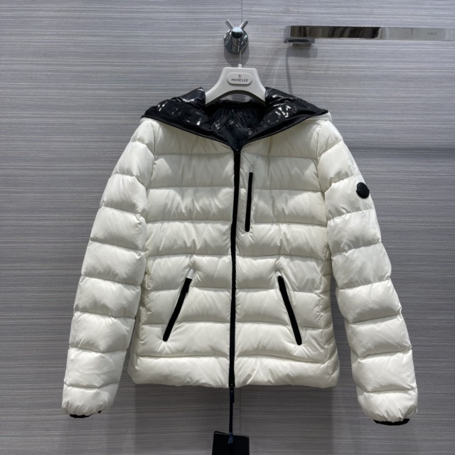 몽클레어 Moncler 여성 패딩 M02801