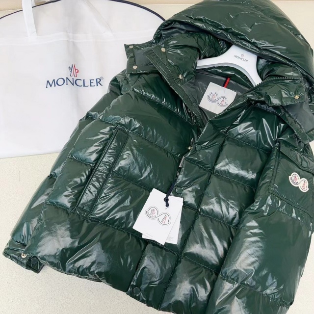 몽클레어 Moncler 여성  패딩 M02806