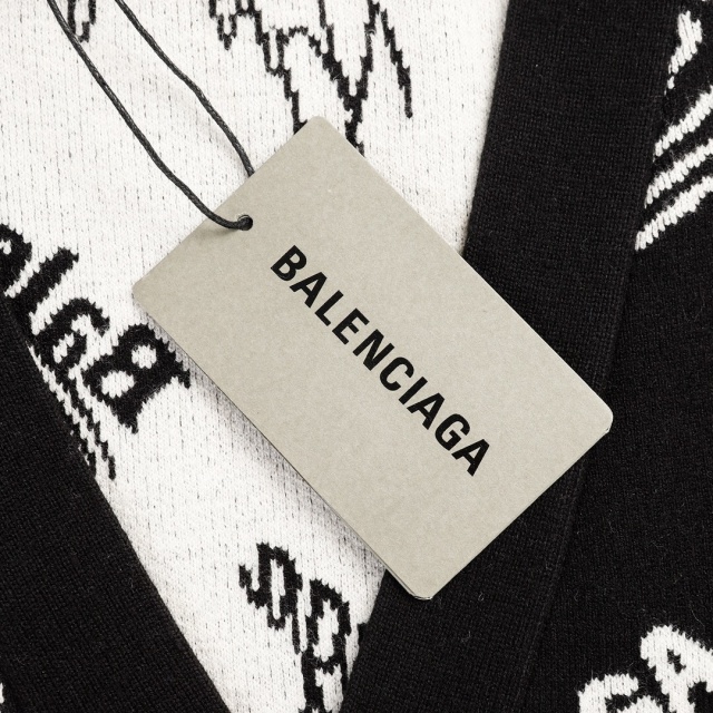 발렌시아가 Balenciaga 남여공용 니트 가디건 G0928