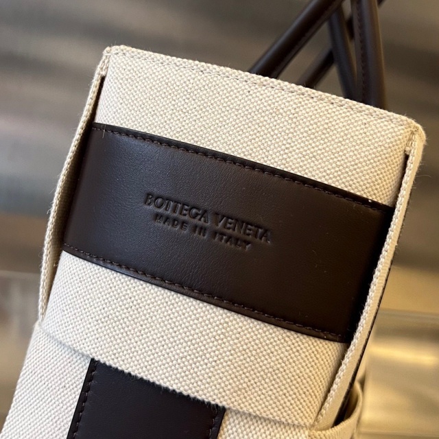 보테가 BOTTEGA VENETA  아르코 토트백 755219 BO0949