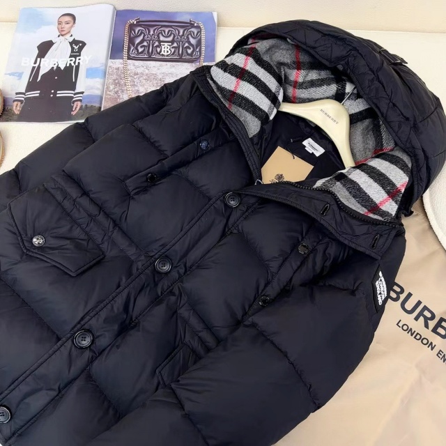 버버리 BURBERRY 남성 패딩 BBR3702