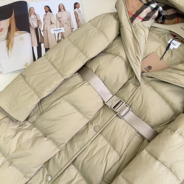 버버리 BURBERRY 여성 패딩 BBR3701