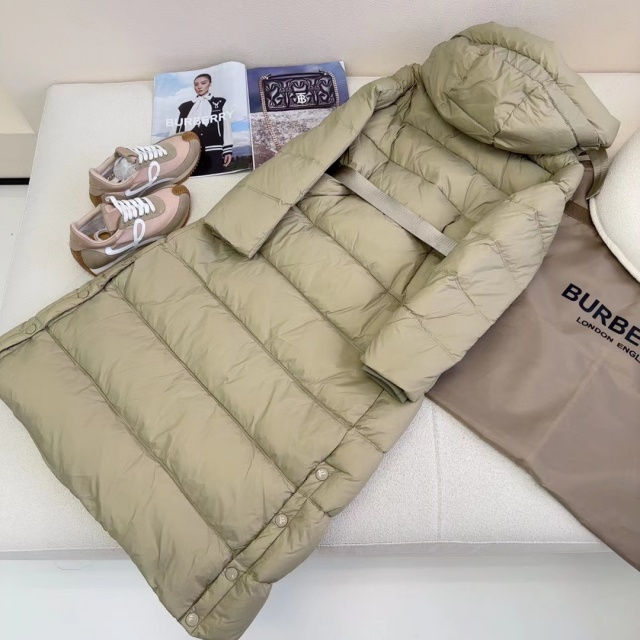 버버리 BURBERRY 여성 패딩 BBR3701