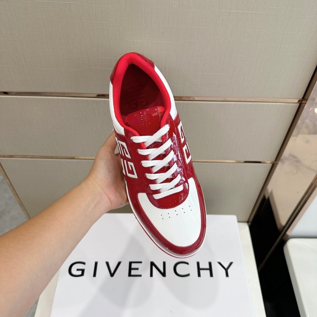 지방시 GIVENCHY 남성 스니커즈 GV0798