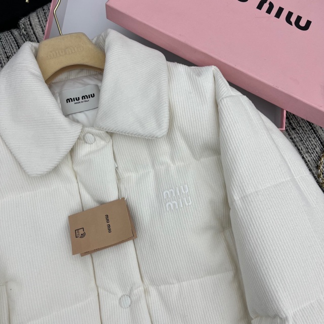 미우미우 MIUMIU 여성 패딩 MU01456