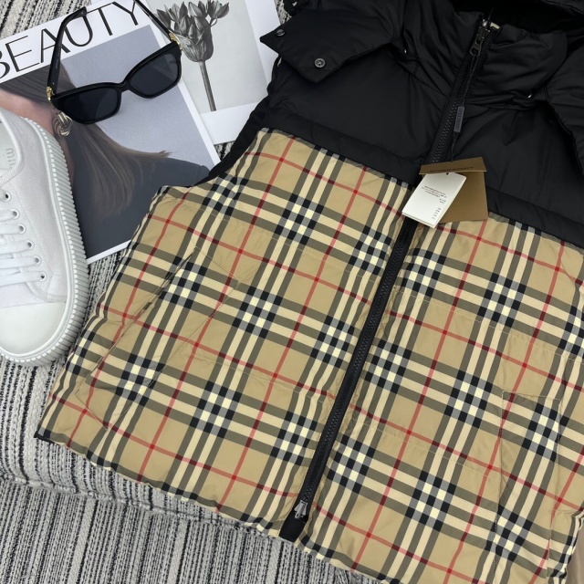 버버리 BURBERRY 여성 양면 패딩조끼 BBR3728