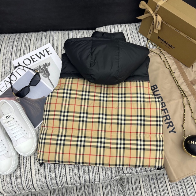 버버리 BURBERRY 여성 양면 패딩조끼 BBR3728