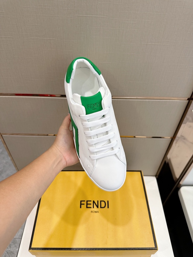 펜디 FENDI 남성 스니커즈 F324