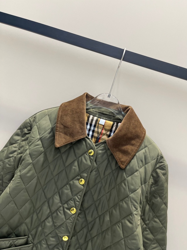 버버리 BURBERRY 여성 경량 패딩 BBR3735