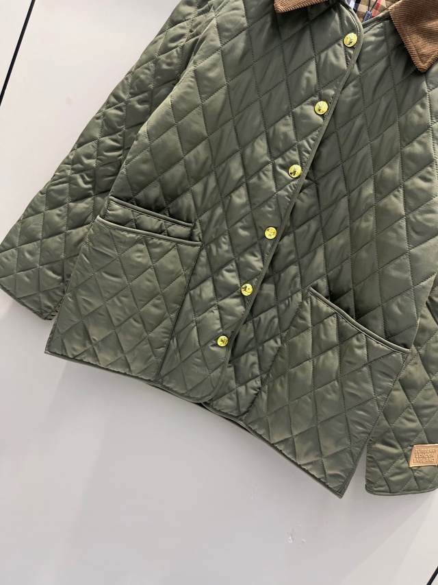 버버리 BURBERRY 여성 경량 패딩 BBR3735