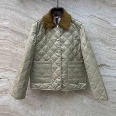 버버리 BURBERRY 여성 경량 패딩 BBR3747