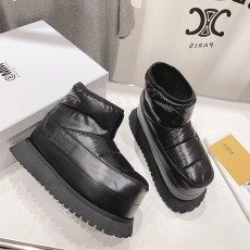 메종 마르지엘라 Maison Margiela 여성 어그 부츠 MG002