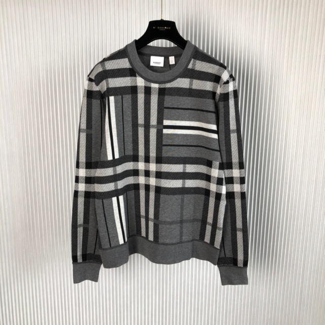 버버리 BURBERRY 남성 라운드니트 BBR3755