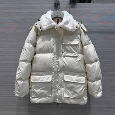 몽클레어 Moncler 여성 패딩 M02858