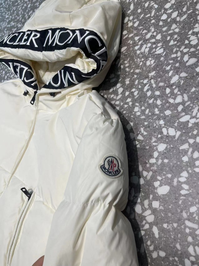 몽클레어 Moncler 남여공용 패딩 M02876