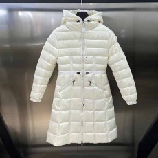 몽클레어 Moncler 여성 패딩 M02878